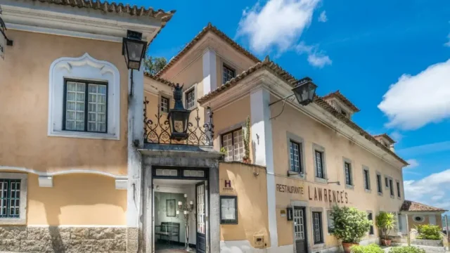 Hotel Lawrences